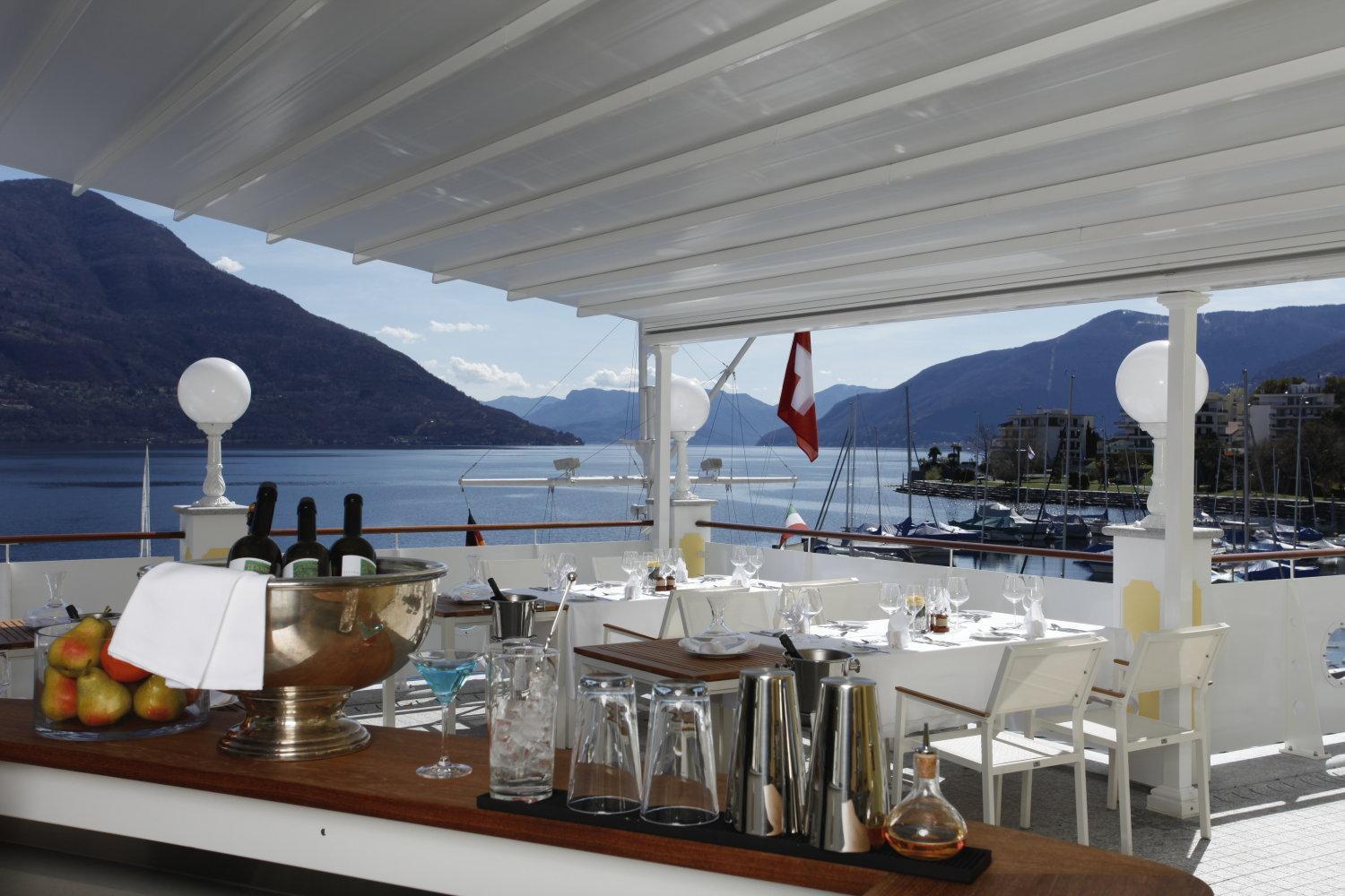 Holiday Hotel Yachtsport Resort Lago Maggiore 브리사고 외부 사진