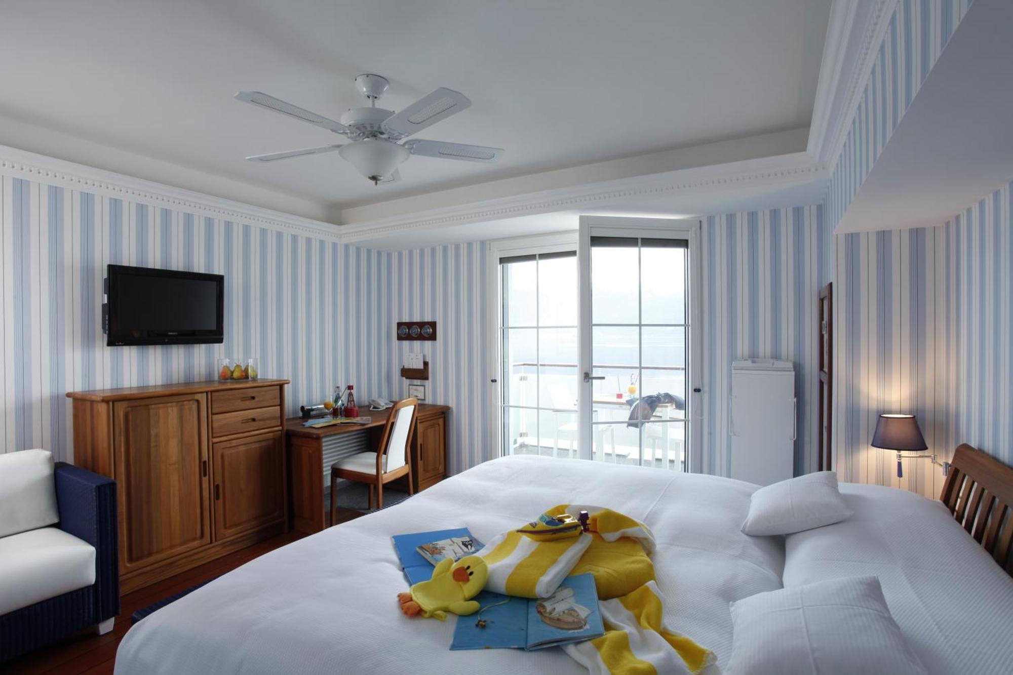 Holiday Hotel Yachtsport Resort Lago Maggiore 브리사고 외부 사진
