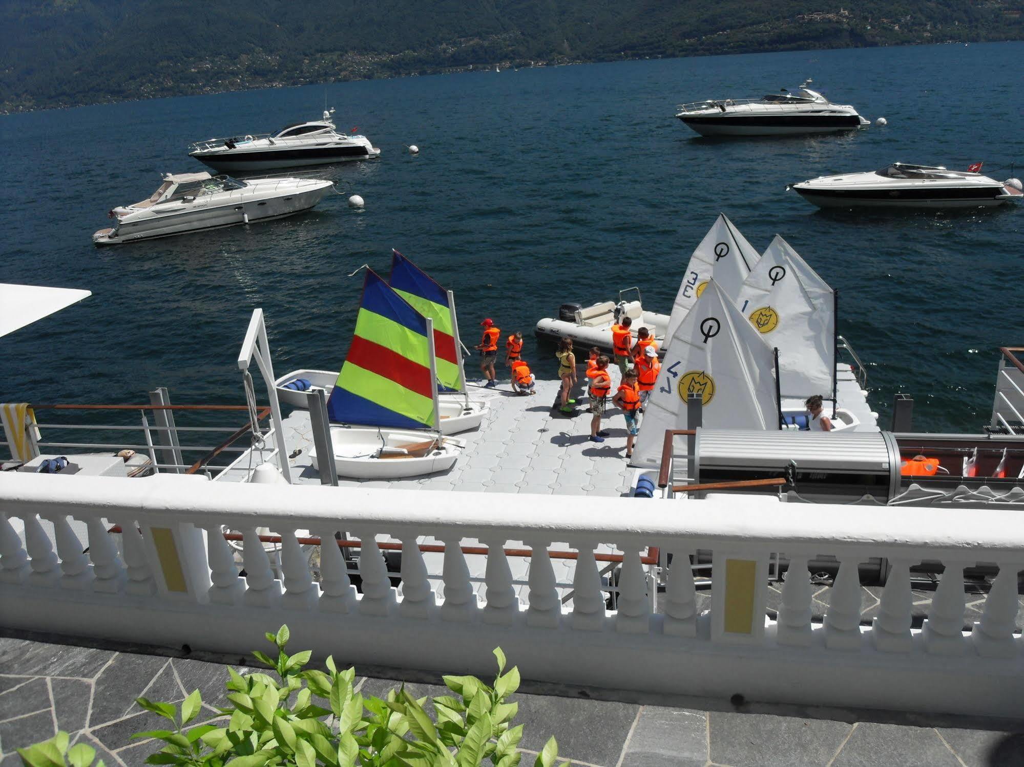 Holiday Hotel Yachtsport Resort Lago Maggiore 브리사고 외부 사진