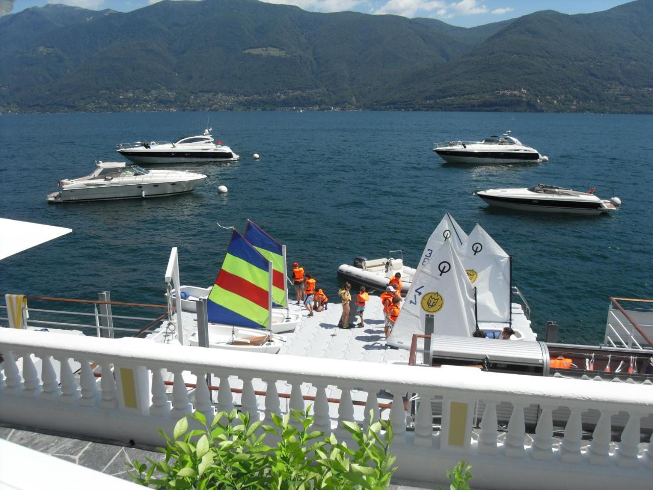 Holiday Hotel Yachtsport Resort Lago Maggiore 브리사고 외부 사진