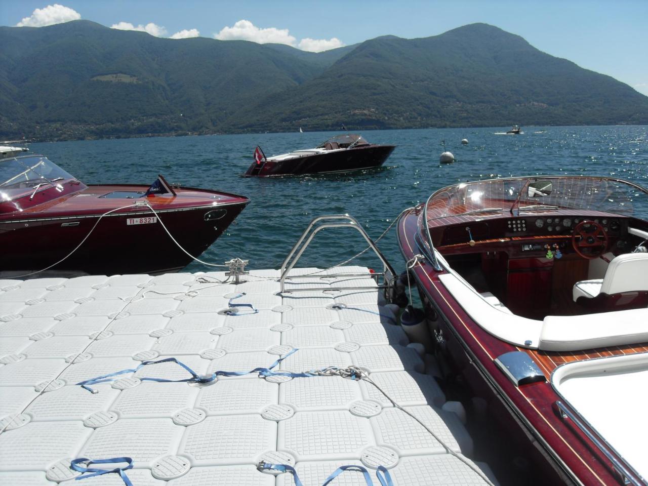 Holiday Hotel Yachtsport Resort Lago Maggiore 브리사고 외부 사진