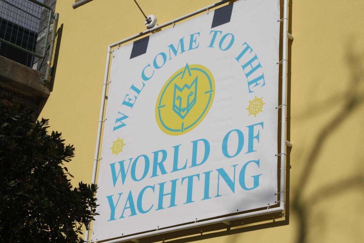Holiday Hotel Yachtsport Resort Lago Maggiore 브리사고 외부 사진