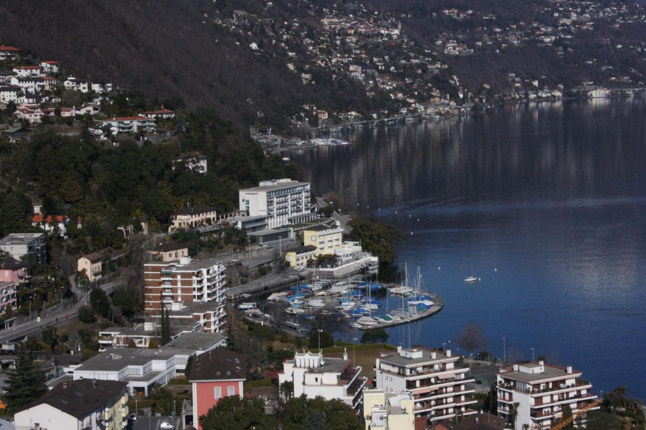 Holiday Hotel Yachtsport Resort Lago Maggiore 브리사고 외부 사진